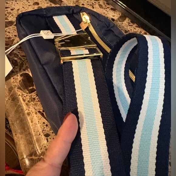 Navy Blue Crossbody Belt Bag with Gold Accent NWT - Picture 4 of 4